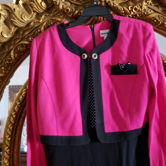 Dress - Picture 2 of 4